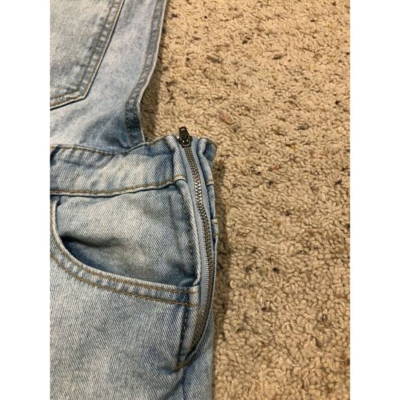 Vtg FOREVER 21 sz 27 SHORTALLS Light Rinse Distressed Denim Overalls Shorts Z21 - Picture 2 of 6